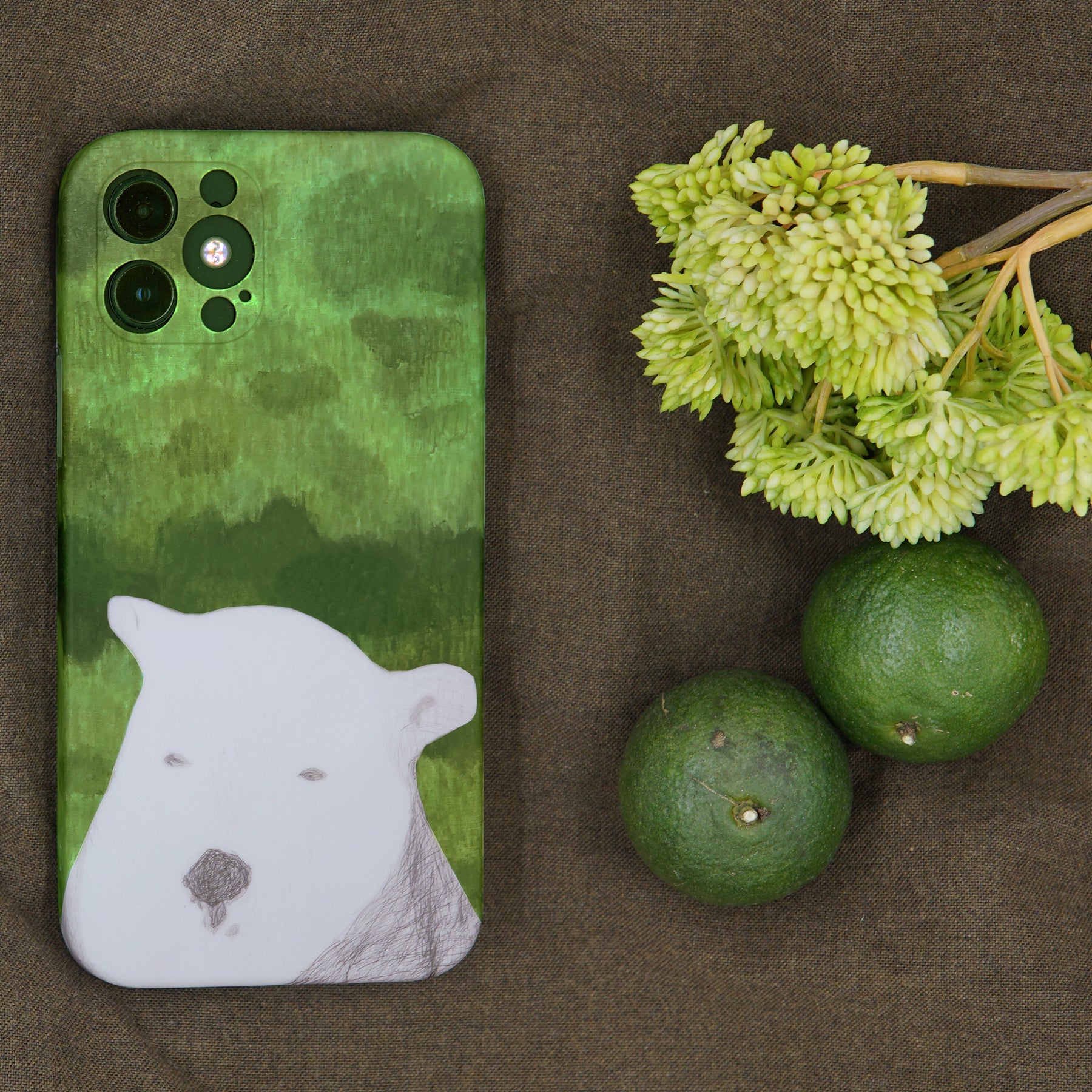 Doze moth love at first sight bear original Apple phone cases