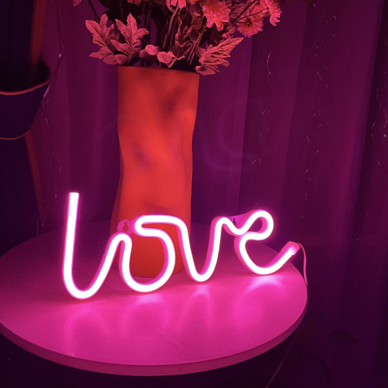 Love Neon Signs, Valentine's Day LED Festival Pink Love Neon Lights, Decor For Table, Desk, Indoors, Home Bedroom Decorations USB Charging & Battery