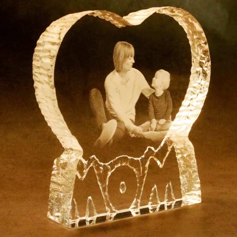 3D Crystal Photo Heart Gift for MOM,3D Engraved Crystal Photo Gift,Custom Photo Gift,Mothers Day Gift. ktclubs.com