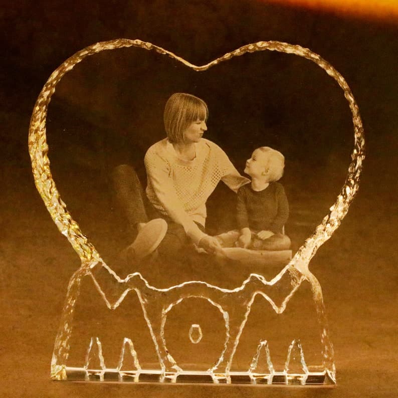 3D Crystal Photo Heart Gift for MOM,3D Engraved Crystal Photo Gift,Custom Photo Gift,Mothers Day Gift. ktclubs.com