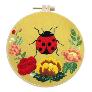 Insects and flowers - Embroidery ktclubs.com