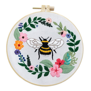 Insects and flowers - Embroidery ktclubs.com