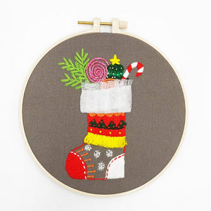 “Merry Christmas”-embroidery ktclubs.com