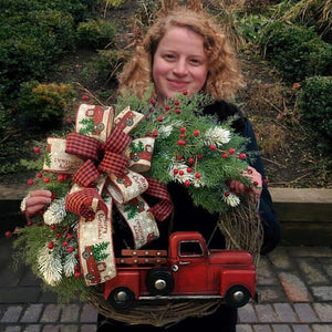 Red Truck Christmas Wreath Door Hanging Christmas Wreath ktclubs.com