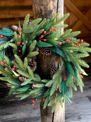 Traditional Christmas Wreath for Front Door | Spruce Pine Greenery | Holiday Red Berries | Winter Wreath ktclubs.com