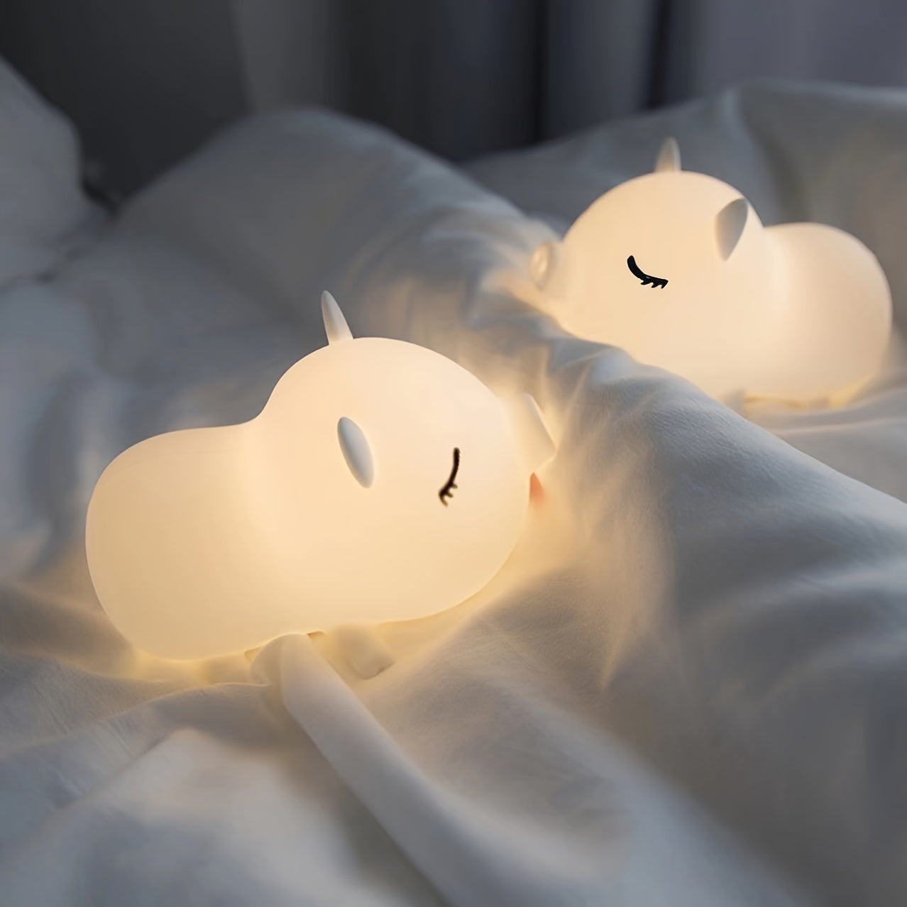 1pc Cute Pig Night Light, Sleep Light, Unplugged Small Desk Lamp, Bedroom Night Light