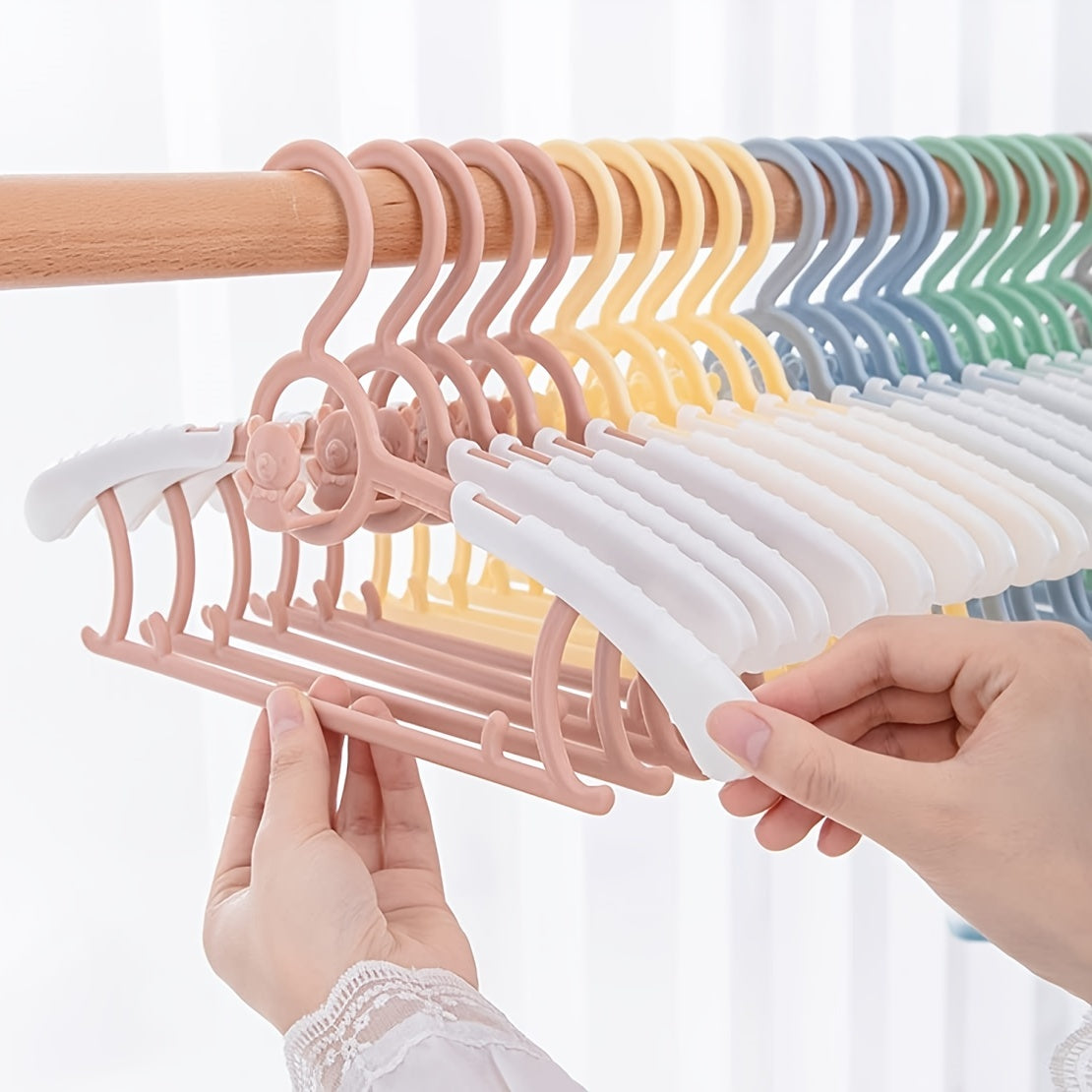 5-Pack Baby Nursery Closet Hangers, Slim Non-Slip And Retractable Laundry Baby Pants Hangers For Newborn Clothes, Great Gift - Adjustable Kids Hangers For Girls Boys Toddlers Kids