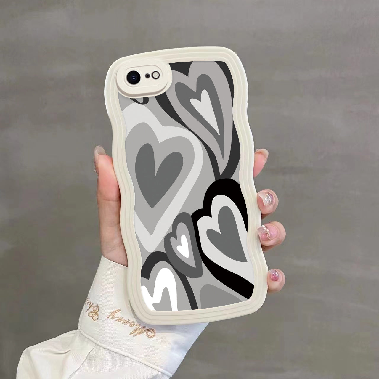 New Minimalist Style Heart-shaped Wave Edge Anti-drop Anti-fingerprint Phone Case